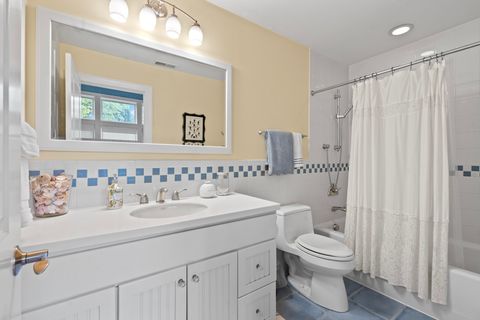 Tiny photo for 860 Kenton Road, Deerfield, IL 60015 (MLS # 12466119)