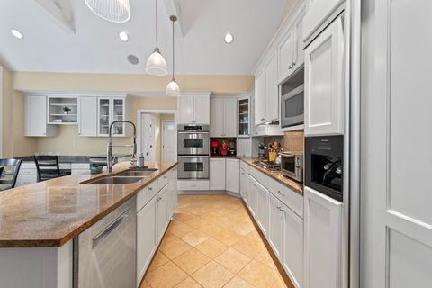 Tiny photo for 860 Kenton Road, Deerfield, IL 60015 (MLS # 12466119)