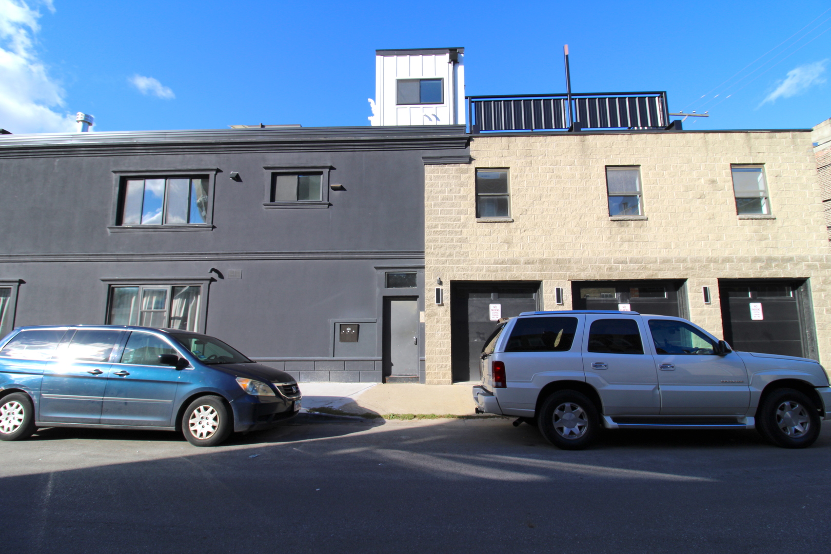 933 N Ashland Avenue 2R