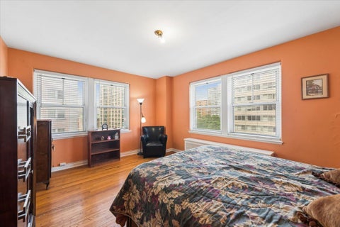 Tiny photo for 5555 N Sheridan Road #515, Chicago, IL 60640 (MLS # 12657953)