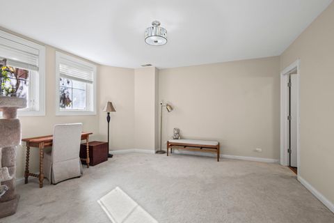 Tiny photo for 2005 Valor Court, Glenview, IL 60026 (MLS # 12502936)