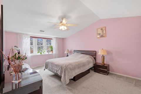 Tiny photo for 1606 PENNSBURY Court #C2, Wheeling, IL 60090 (MLS # 12618370)