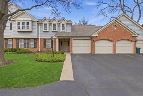Tiny photo for 1606 PENNSBURY Court #C2, Wheeling, IL 60090 (MLS # 12618370)