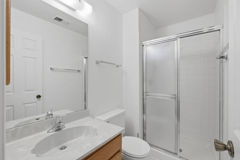 Tiny photo for 1606 PENNSBURY Court #C2, Wheeling, IL 60090 (MLS # 12618370)