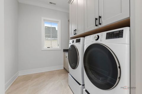 Tiny photo for 3890 Greenacre Drive, Northbrook, IL 60062 (MLS # 12481109)