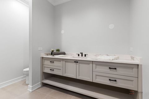 Tiny photo for 3890 Greenacre Drive, Northbrook, IL 60062 (MLS # 12481109)