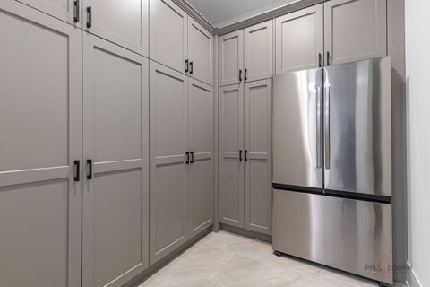 Tiny photo for 3890 Greenacre Drive, Northbrook, IL 60062 (MLS # 12481109)