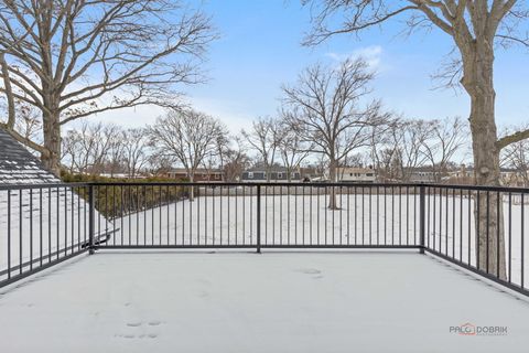 Tiny photo for 3890 Greenacre Drive, Northbrook, IL 60062 (MLS # 12481109)