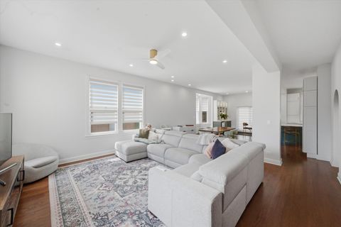 Tiny photo for 4542 N Ashland Avenue, Chicago, IL 60640 (MLS # 12613166)