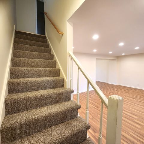 Tiny photo for 525 Glenshire Lane #0, Glenview, IL 60025 (MLS # 12573984)