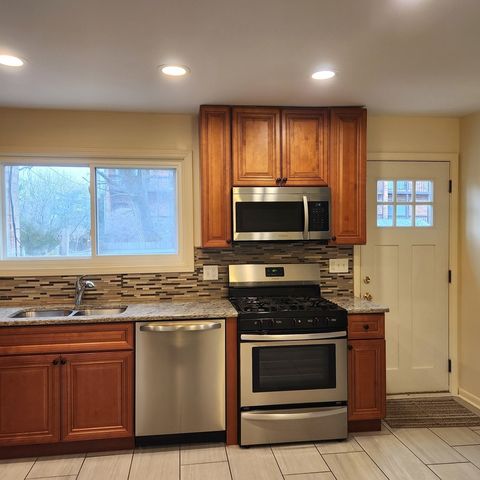 Tiny photo for 525 Glenshire Lane #0, Glenview, IL 60025 (MLS # 12573984)