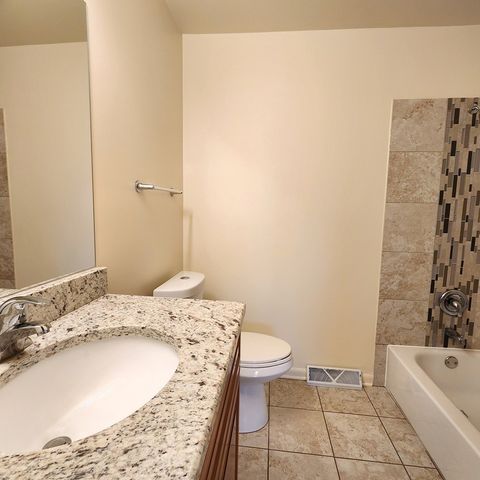 Tiny photo for 525 Glenshire Lane #0, Glenview, IL 60025 (MLS # 12573984)