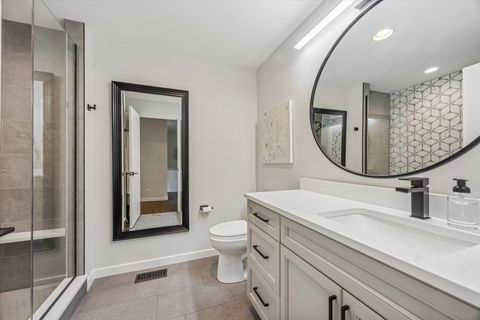 Tiny photo for 165 Briarwood North, Oak Brook, IL 60523 (MLS # 12521332)