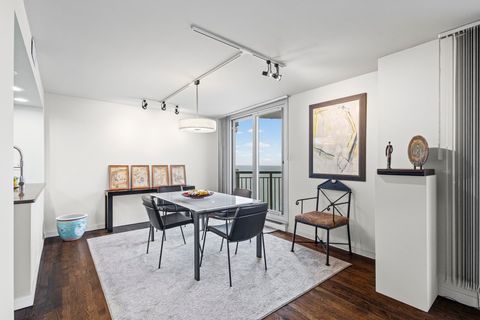 Tiny photo for 6007 N Sheridan Road #17A, Chicago, IL 60660 (MLS # 12522952)