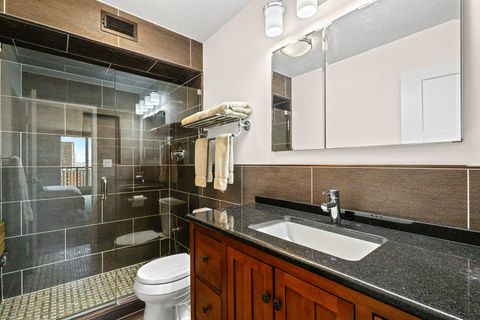 Tiny photo for 6007 N Sheridan Road #17A, Chicago, IL 60660 (MLS # 12522952)