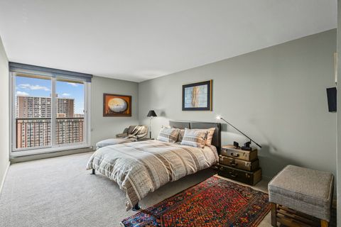 Tiny photo for 6007 N Sheridan Road #17A, Chicago, IL 60660 (MLS # 12522952)