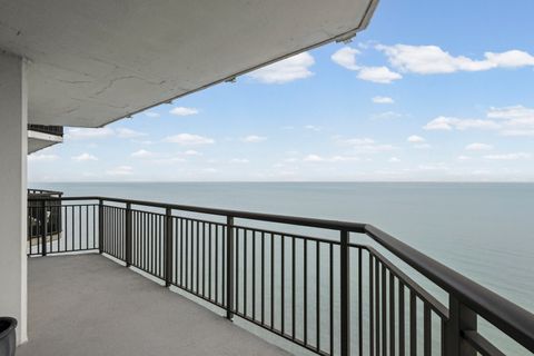 Tiny photo for 6007 N Sheridan Road #17A, Chicago, IL 60660 (MLS # 12522952)