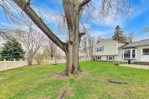 Tiny photo for 1918 Templar Drive, Naperville, IL 60565 (MLS # 12591294)