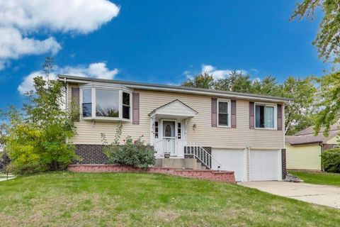Photo of 257 Bryant Way, Bolingbrook, IL 60440 (MLS # 12519826)
