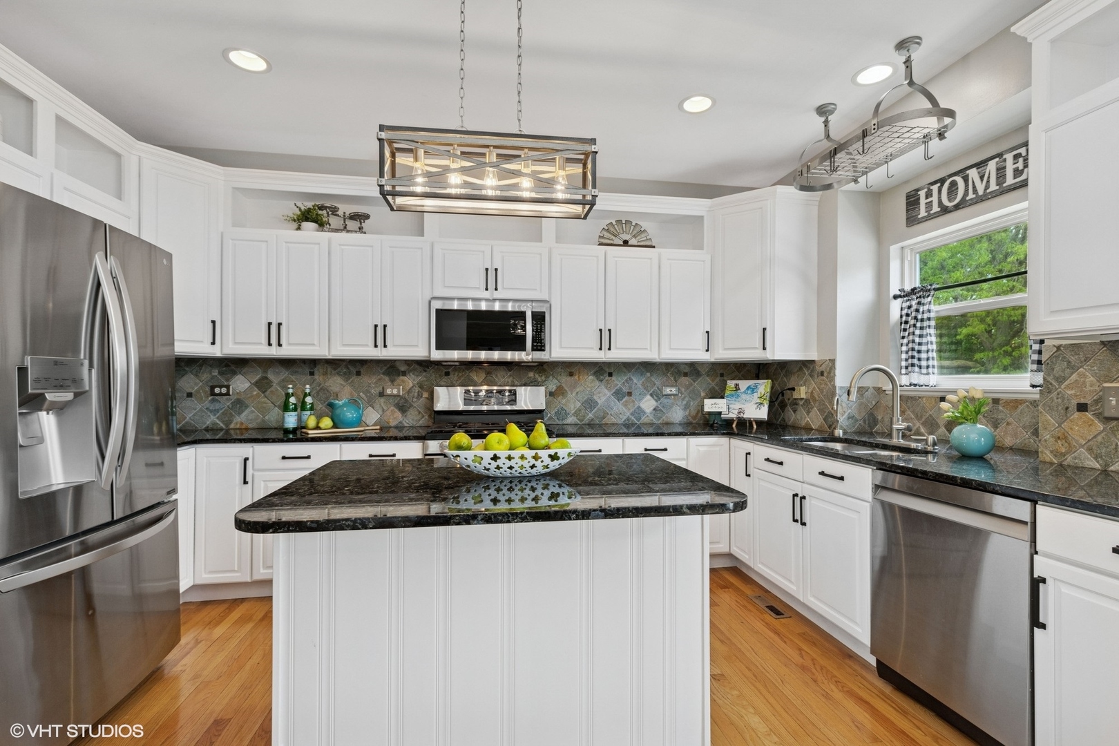 527 Capital Lane