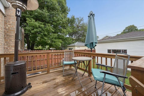 Tiny photo for 2416 Nathaniel Place, Evanston, IL 60202 (MLS # 12757007)