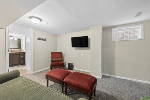 Tiny photo for 2416 Nathaniel Place, Evanston, IL 60202 (MLS # 12757007)
