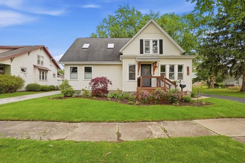 Photo of 18347 Morris Avenue, Homewood, IL 60430 (MLS # 12639634)