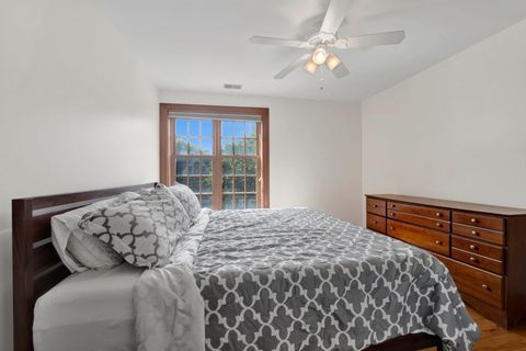 Tiny photo for 512 W Barry Avenue #401, Chicago, IL 60657 (MLS # 12466472)