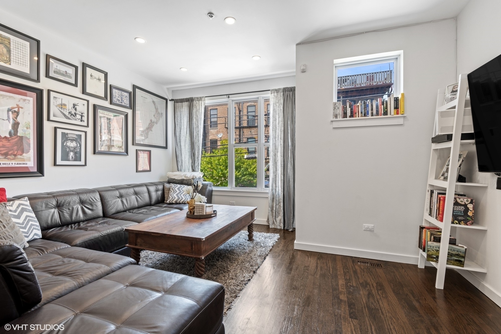 18 S Aberdeen Street 2