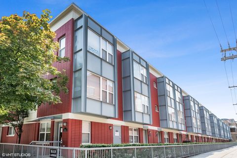 18 S Aberdeen Street 2 Chicago IL 60607