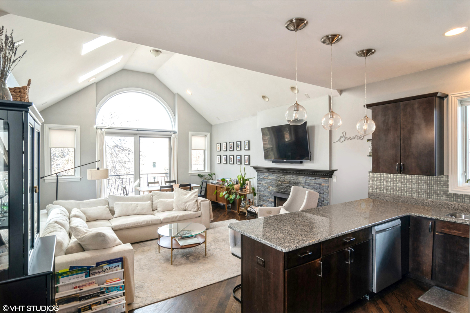 2013 W Rice Street 3