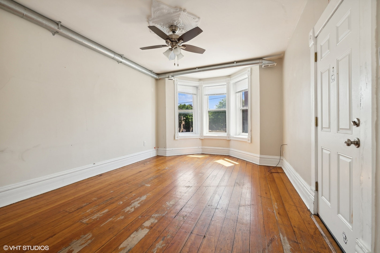 2418 N Western Avenue 2F