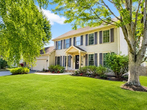 Photo of 620 Lindsay Circle, North Aurora, IL 60542 (MLS # 12721501)