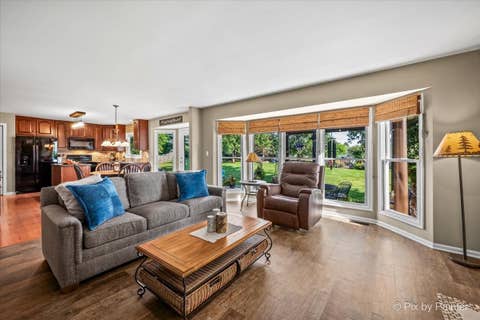 Tiny photo for 620 Lindsay Circle, North Aurora, IL 60542 (MLS # 12721501)
