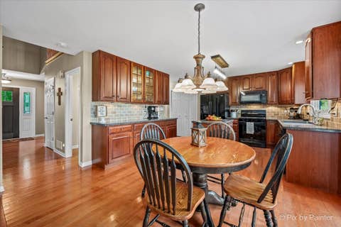Tiny photo for 620 Lindsay Circle, North Aurora, IL 60542 (MLS # 12721501)