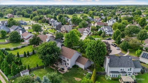 Tiny photo for 620 Lindsay Circle, North Aurora, IL 60542 (MLS # 12721501)