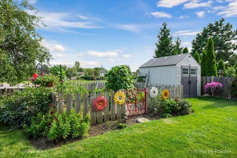 Tiny photo for 620 Lindsay Circle, North Aurora, IL 60542 (MLS # 12721501)