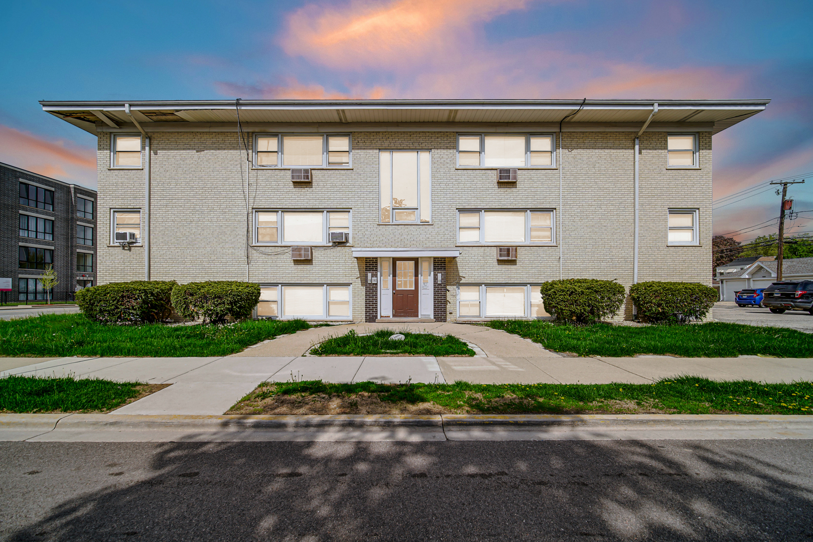 8636 Grand Avenue 1D