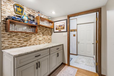 Tiny photo for 670 Kruk Street, Lemont, IL 60439 (MLS # 12597110)
