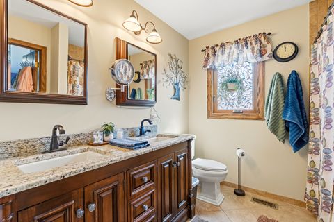 Tiny photo for 670 Kruk Street, Lemont, IL 60439 (MLS # 12597110)