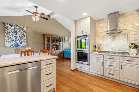 Tiny photo for 670 Kruk Street, Lemont, IL 60439 (MLS # 12597110)