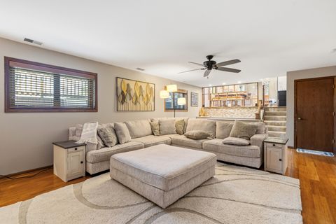 Tiny photo for 670 Kruk Street, Lemont, IL 60439 (MLS # 12597110)