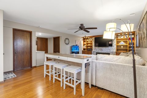 Tiny photo for 670 Kruk Street, Lemont, IL 60439 (MLS # 12597110)
