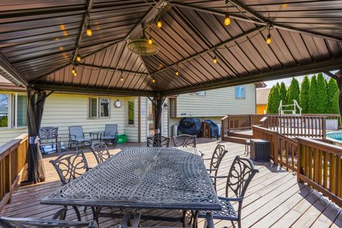 Tiny photo for 670 Kruk Street, Lemont, IL 60439 (MLS # 12597110)