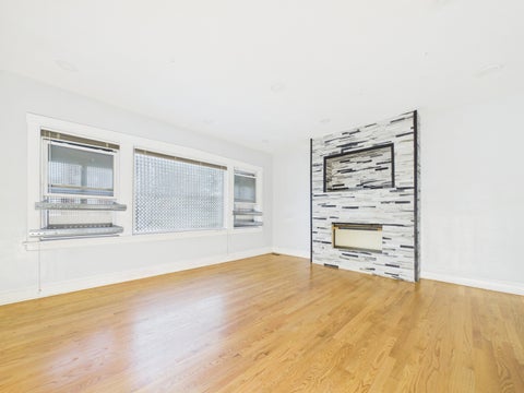 Tiny photo for 7826 S Paxton Avenue, Chicago, IL 60649 (MLS # 12691682)