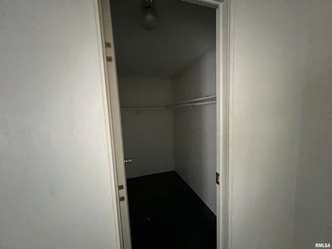 Tiny photo for 112 N Old Marion Road, Goreville, IL 62939 (MLS # EB460648)