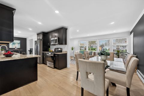 Tiny photo for 307 N Derbyshire Avenue, Arlington Heights, IL 60004 (MLS # 12605507)