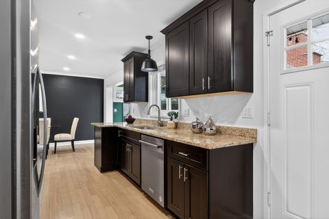 Tiny photo for 307 N Derbyshire Avenue, Arlington Heights, IL 60004 (MLS # 12605507)