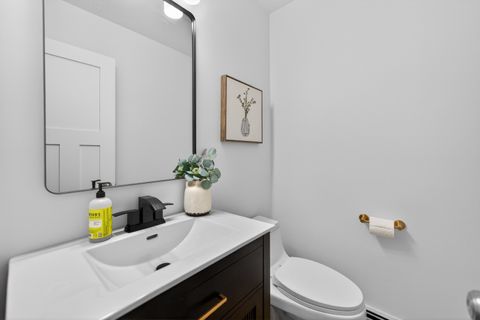 Tiny photo for 307 N Derbyshire Avenue, Arlington Heights, IL 60004 (MLS # 12605507)