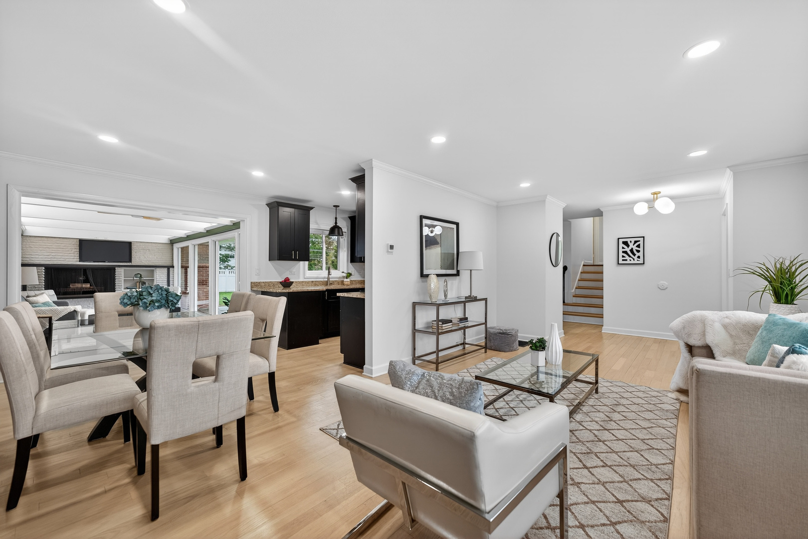 307 N Derbyshire Avenue